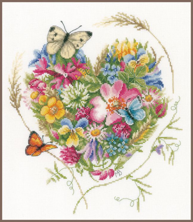 PN-0169960 Набор для вышивания LANARTE "A heart of flowers"