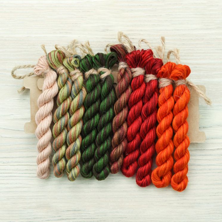 НМул-РяБ-2283 Набор ниток OwlForest для схемы «Рябиновые бусы» (ПНК) 28 каунт в 3 нити